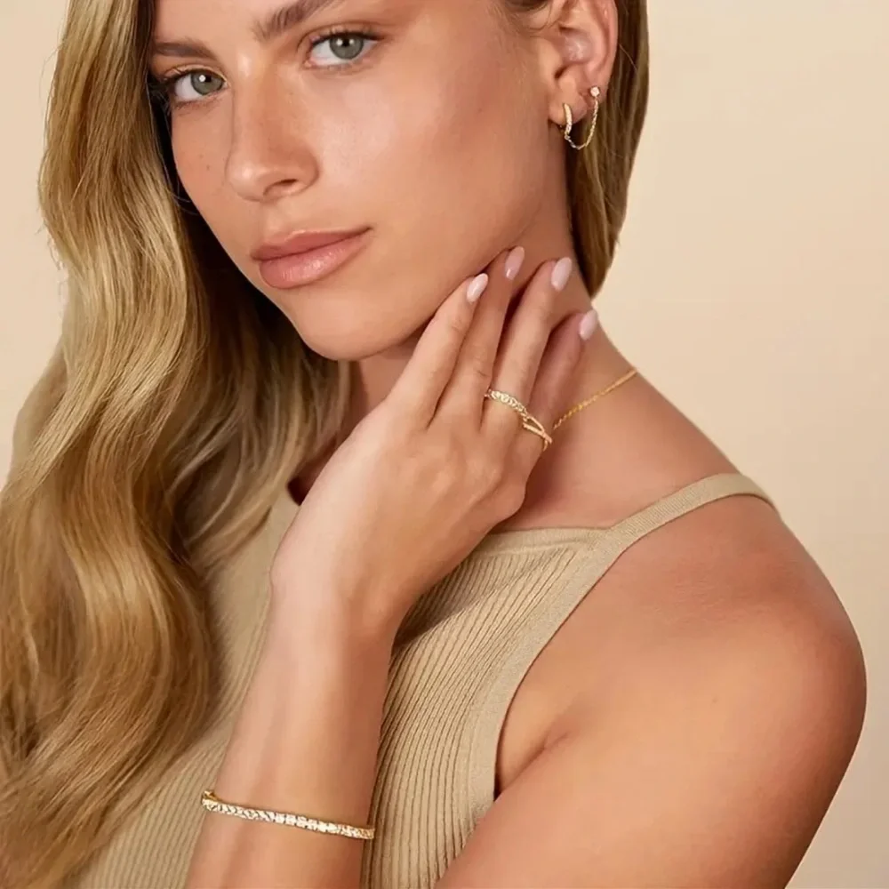 Chiefs Game Jewelry, Gold Chain Earring 1pc